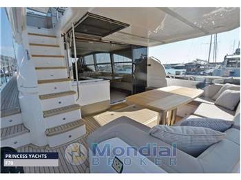 PRINCESS YACHT F 70