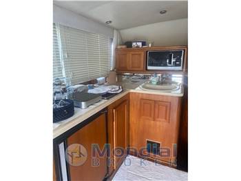 EGG HARBOR 35 GOLDEN EGG