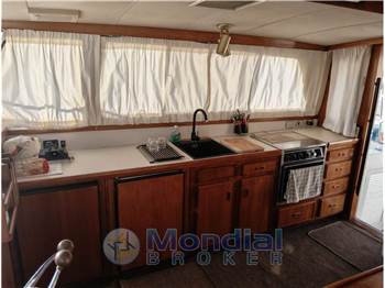 BERTRAM YACHTS BERTRAM 38