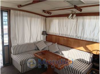 BERTRAM YACHTS BERTRAM 38