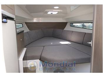 BENETEAU FLYER 8 SUNDECK