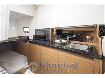 BENETEAU FLYER 9 SUNDECK