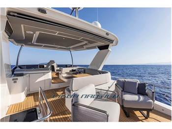 Absolute Navetta 53