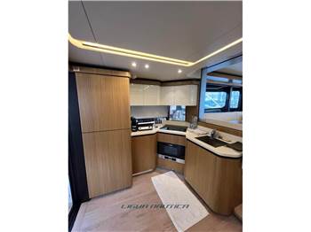Absolute Navetta 52