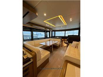 Absolute Navetta 52