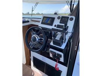 JEANNEAU MERRY FISHER 8.95 MARLIN OFFSHORE