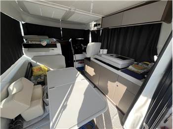 BENETEAU ANTARES 11 COUPE