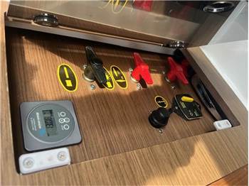 JEANNEAU MERRY FISHER 895 OFFSHORE