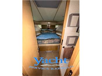 Ferretti 460