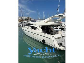 Ferretti 460