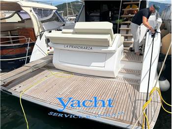Ferretti 500