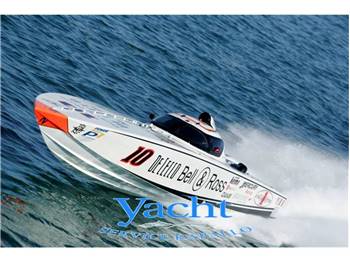 Cigarette Racing Team 42 EVO - 01P1