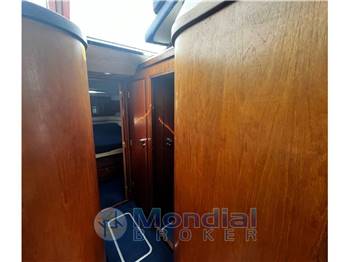 FAIRLINE PHANTOM  41