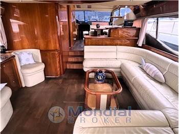 FERRETTI 680  Fly