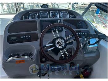 CHAPARRAL 310  Signature