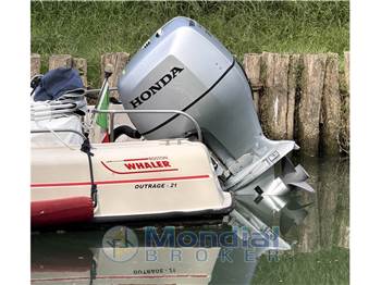 BOSTON WHALER OUTRAGE  21