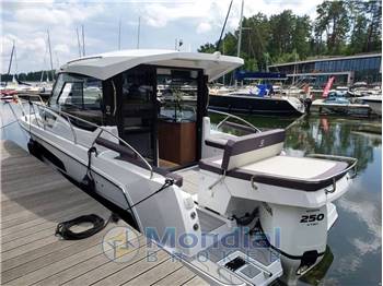 NAUTIC 880