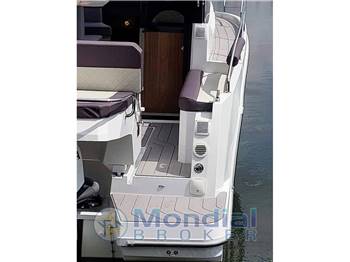 NAUTIC 880