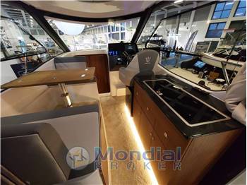 NAUTIC 880