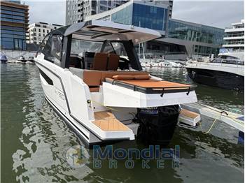 BALT YACHT 950 Cruise