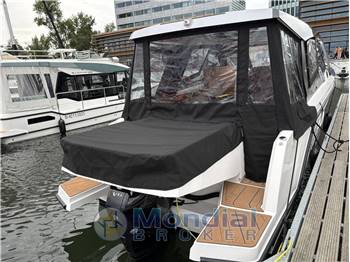 BALT YACHT 950 Cruise