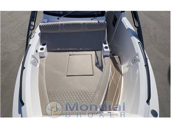 BALT YACHT 950