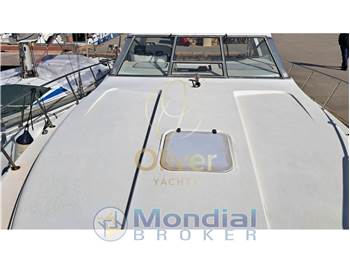 Trojan Yacht-Bertram 38 Express
