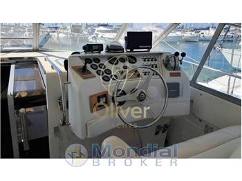 Trojan Yacht-Bertram 38 Express