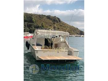 Trojan Yacht-Bertram 38 Express