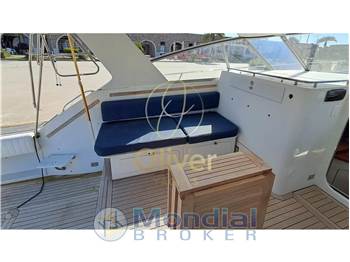 Trojan Yacht-Bertram 38 Express