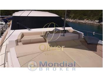 Cantieri Navali del Tirreno Cayman 640