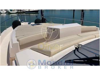 Cantieri Navali del Tirreno Cayman 640