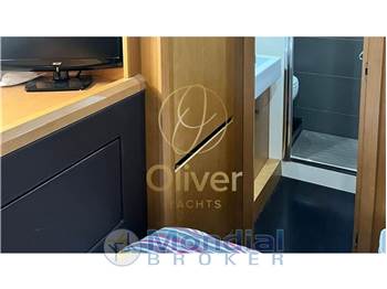 Cantieri Navali del Tirreno Cayman 640