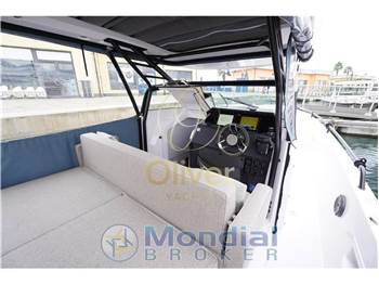 Axopar 37 SUN TOP - BRABUS LINE