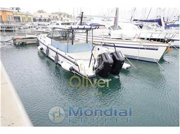 Axopar 37 SUN TOP - BRABUS LINE