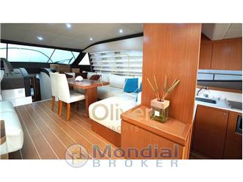 Ferretti Yachts 592