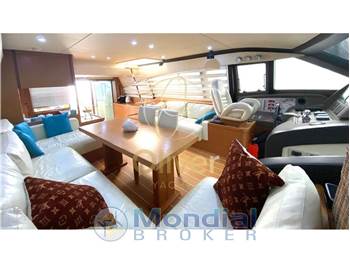 Ferretti Yachts 592