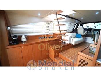 Ferretti Yachts 592