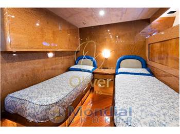 Cantieri Navali di Lavagna Admiral 28