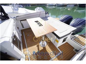 Jeanneau Cap Camarat 9.0