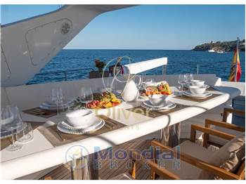 Falcon Yachts 100