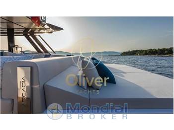 Arcadia Yachts Sherpa 80XL