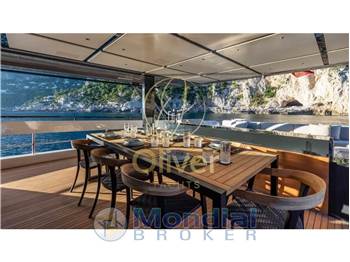 Arcadia Yachts Sherpa 80XL