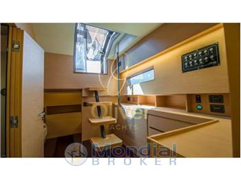Cantieri Thy Awave 48