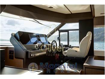 Azimut Magellano 66