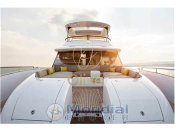 Azimut Magellano 66