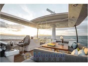Azimut Magellano 66
