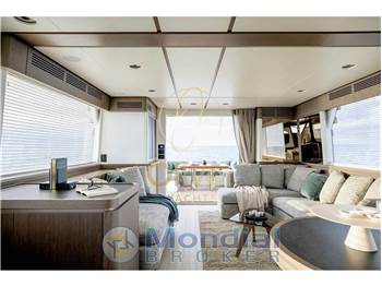 Azimut Magellano 66