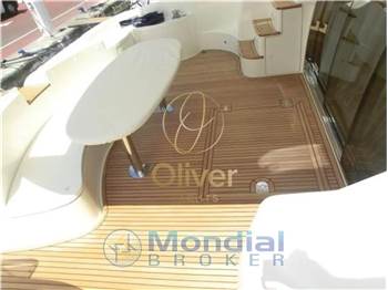 Azimut 62E