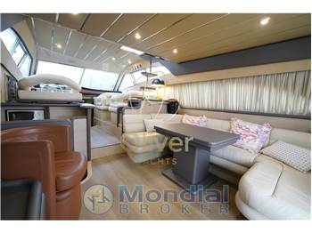 Ferretti Yachts 53